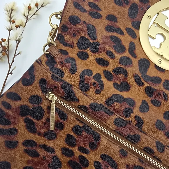 Tory Burch Ainsley Leopard Print Patent Leather Clutch Crossbody Gold Logo Bag - Picture 12 of 17